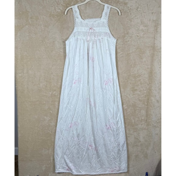 Deena & Ozzy Other - Vintage‎ Deena White Pink Floral Lace Trim Nylon Nightgown Sleep Dress Medium